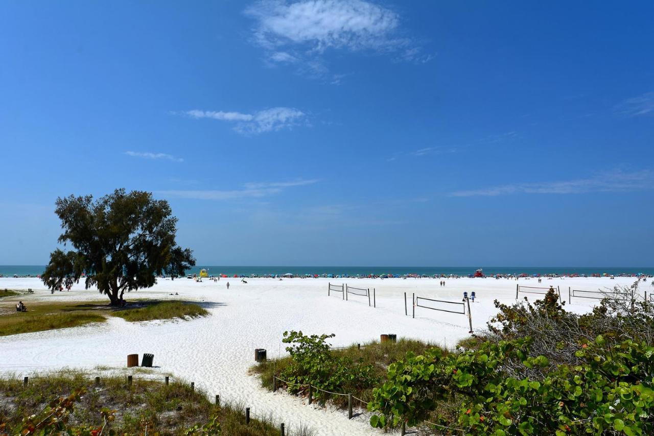 Canal 315 - Right In Siesta Key Village! Exterior photo
